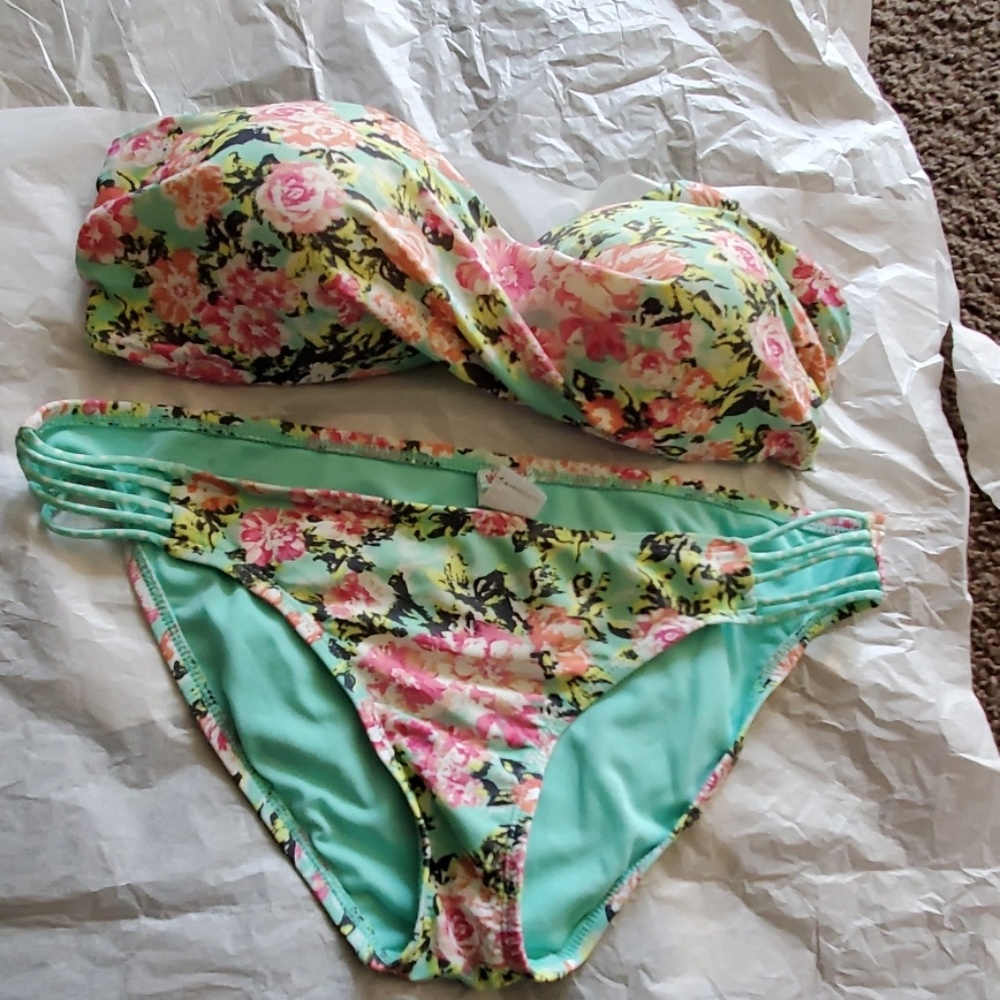 Hot water bikini